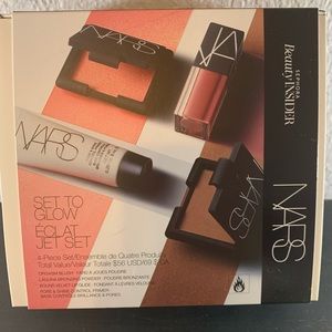 NARS Makeup - NARS Set To Glow 4 piece set NARS Makeup - NARS Set To Glow 4 piece set